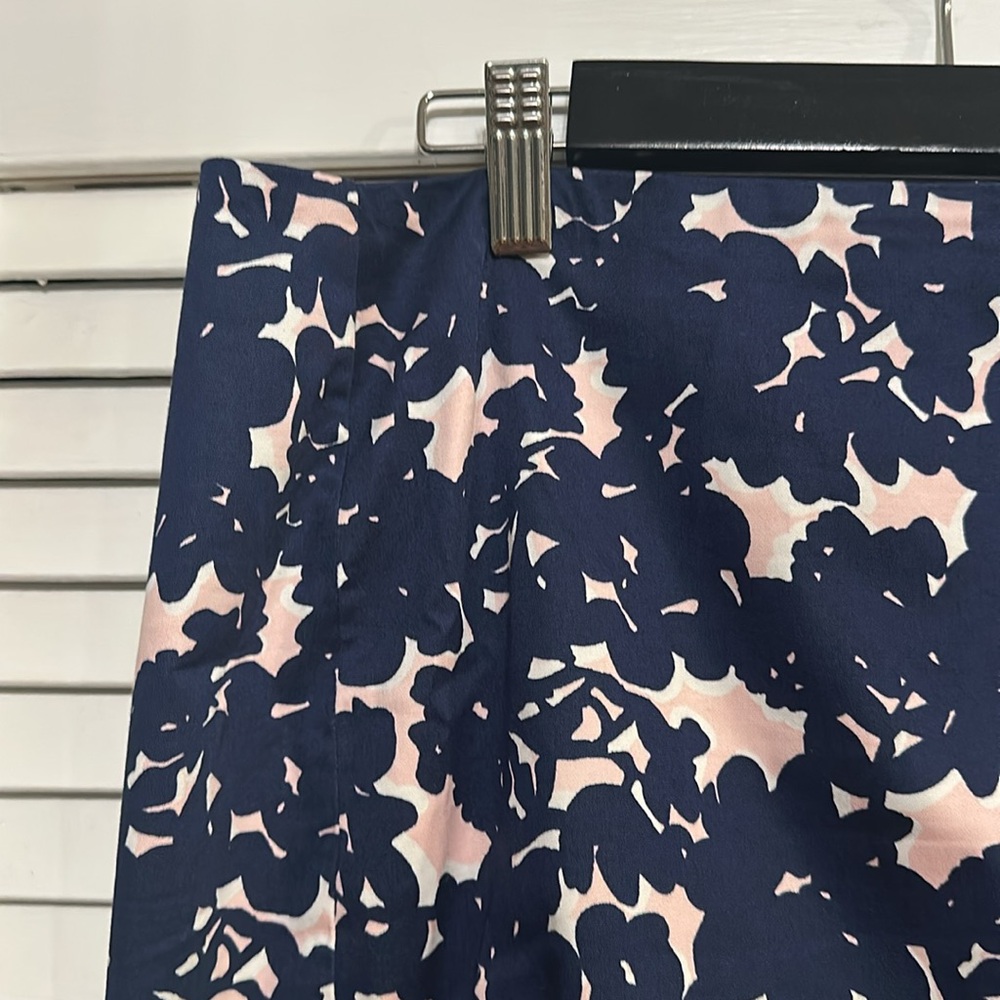 Floral Print Navy and Pencil Pink Skirt - Picture 2 of 2